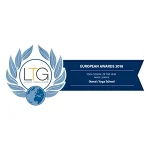 Sello del premio Luxury Travel Guide otorgado a Flotexperience